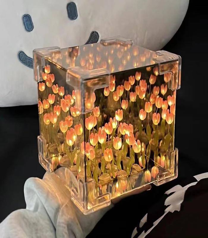 TANSICO Tulip Cube Lamp – 3D LED Floral Night Light in Square Design